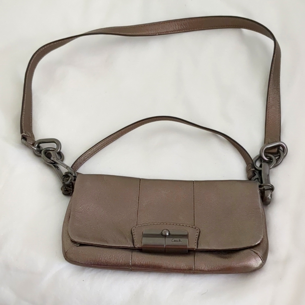 Coach clutch purse with removable straps